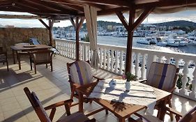 Apartmani Ira-20M From The Sea